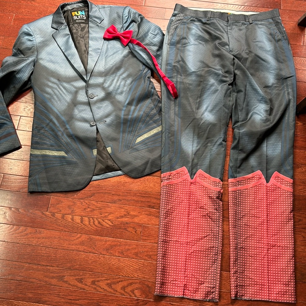 Superman 2 pc Suit Blazer 38 pants 34 need hemming bow tie Halloween costume